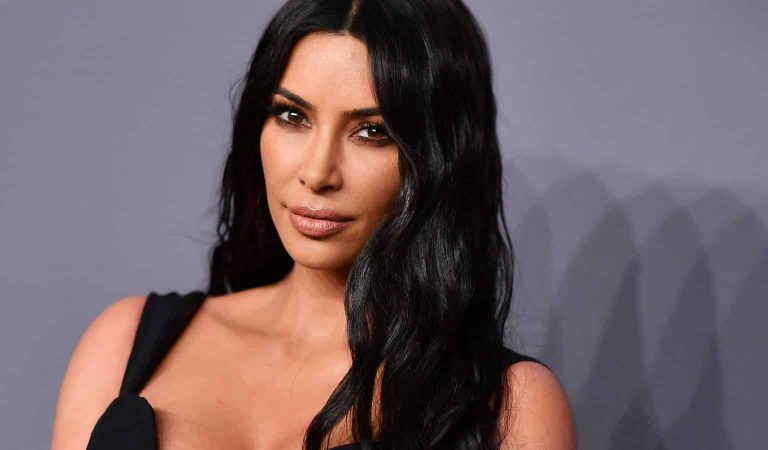 10 Photos The Kardashians Wish They Could Take Back 10 Photos The Kardashians Wish They Could Take Back