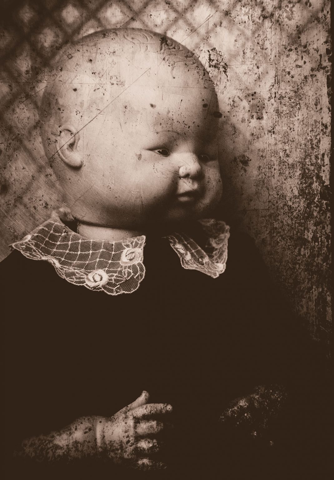 10 Haunting Details Surrounding Victorian Era Death Portraits