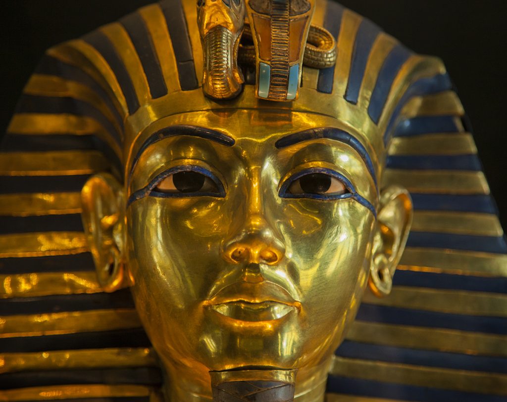 10 Ghastly Details Surrounding The Curse Of King Tut Factionary